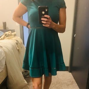 Beautiful green dress✨ NTW ‼️